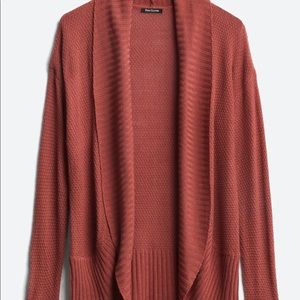 PINK CLOVER
Kaia Textured Curved Cardigan